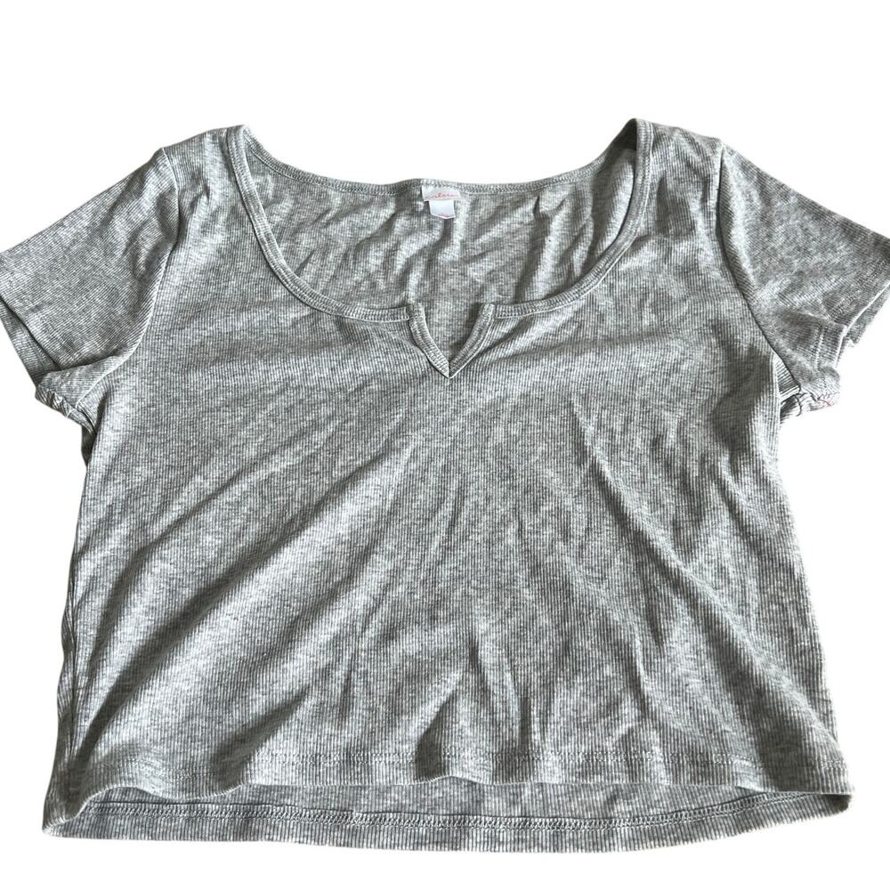 Colsie Women's Gray Short Sleeve Cropped Lounge T-Shirt - Size Large - NWT
